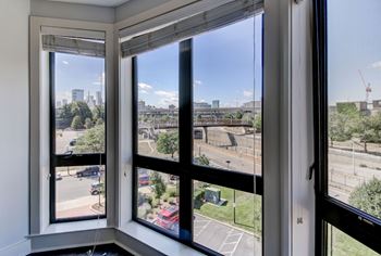 Boston Apartments with a View-Bay Window with Zakim Bridge View-Gatehouse 75 Apartments
